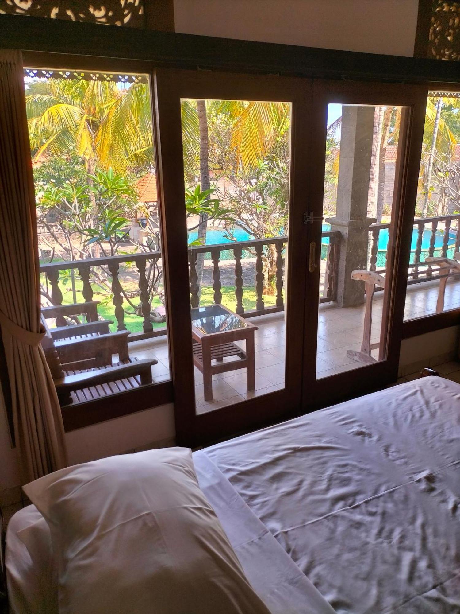 Hotel Seaside Lovina Kültér fotó