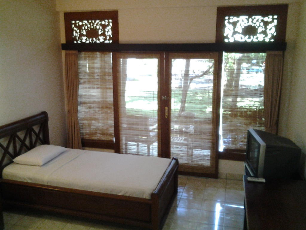 Hotel Seaside Lovina Kültér fotó